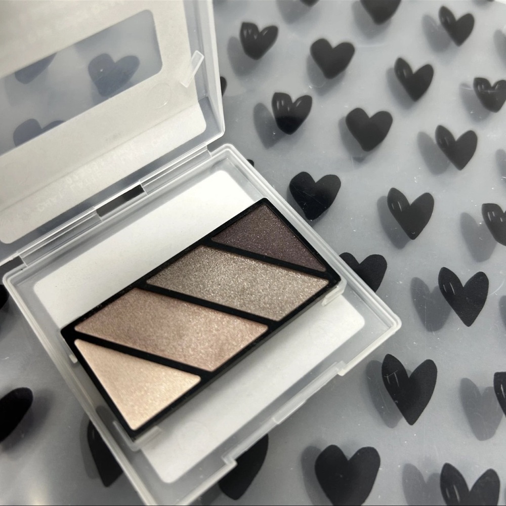 ✨💋Mary Kay Elegant Eyeshadow Palette - Brown and Pink Hues